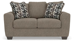 Triston-Peaks Loveseat